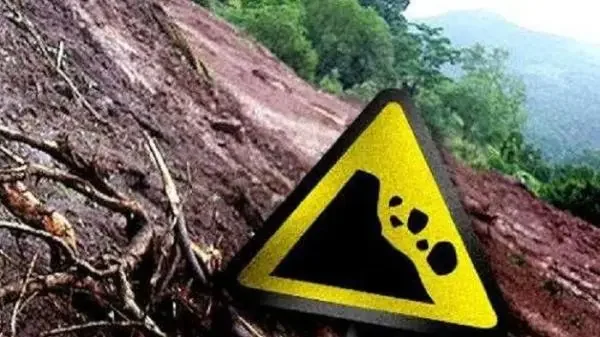Hujan Deras Picu Longsor 30 Meter di Pasuruan, Akses Jalan Ditutup Sementara