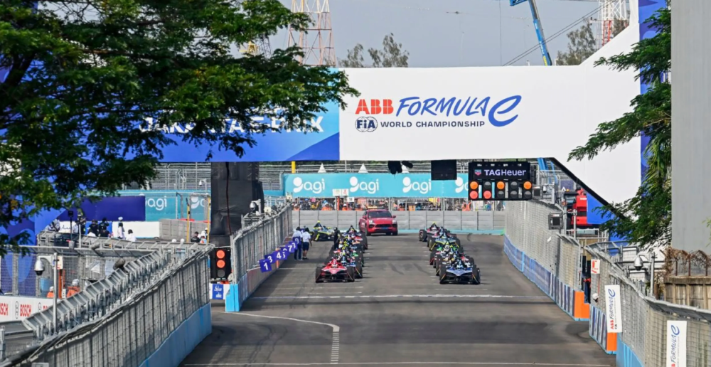 Formula E Jakarta Kembali Digelar 21 Juni 2025, Gubernur Janji Dukungan Penuh