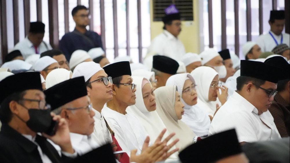 Jemaah Haji Jawa Barat yang akan Berangkat Tahun 2026 (No. Urut 16.001 – 16.300)