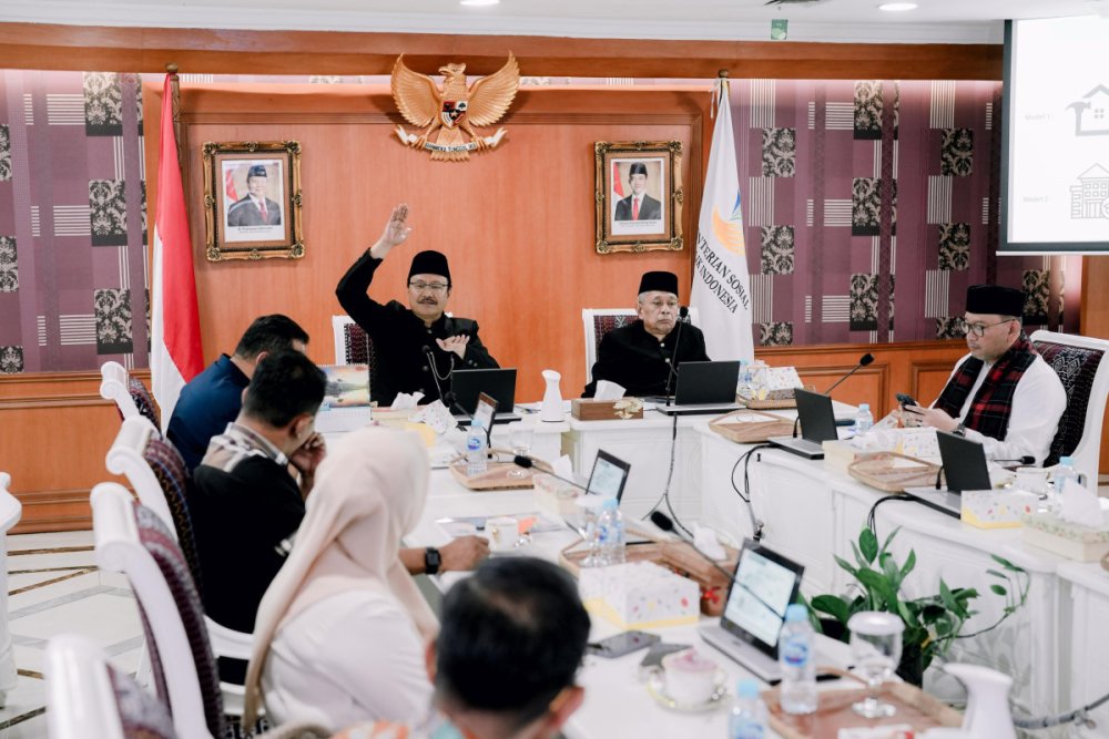 Sinergi Kemensos dan Daerah Entaskan Kemiskinan melalui Sekolah Rakyat dan DTSEN