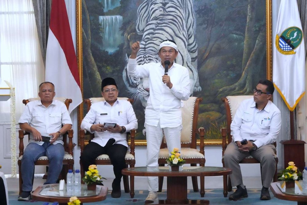 Dedi Mulyadi Canangkan Revolusi Pendidikan Jabar, SPMB 2025 Harus Bebas Kegaduhan