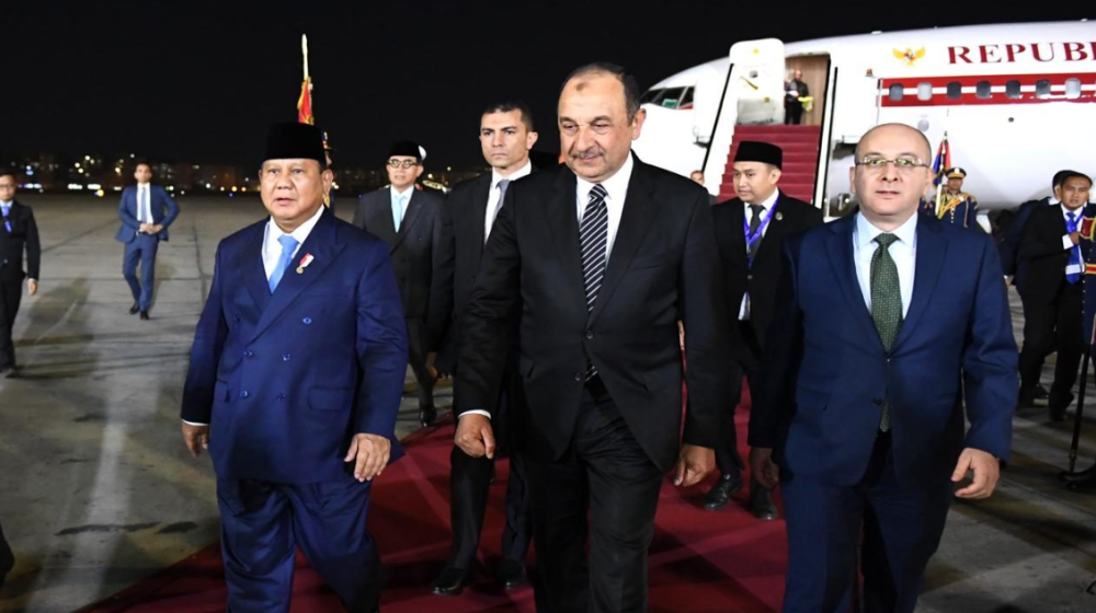 Presiden Prabowo Tiba di Kairo, Siap Lakukan Pertemuan Bilateral dengan Presiden Mesir