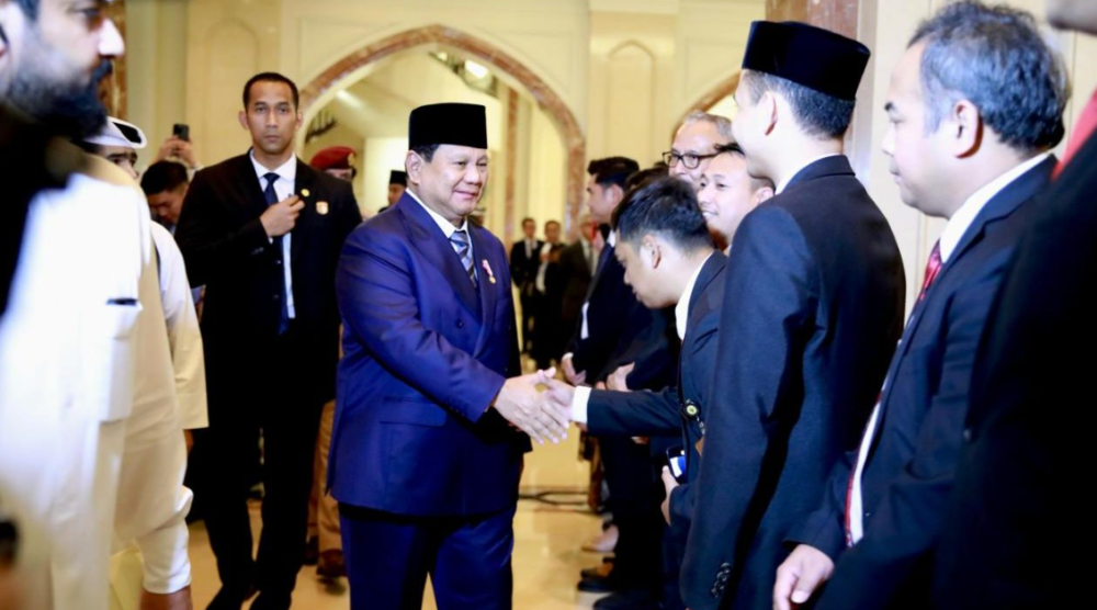 Presiden Prabowo Tiba di Qatar, Pelajar dan Komunitas Olahraga Turut Menyambut
