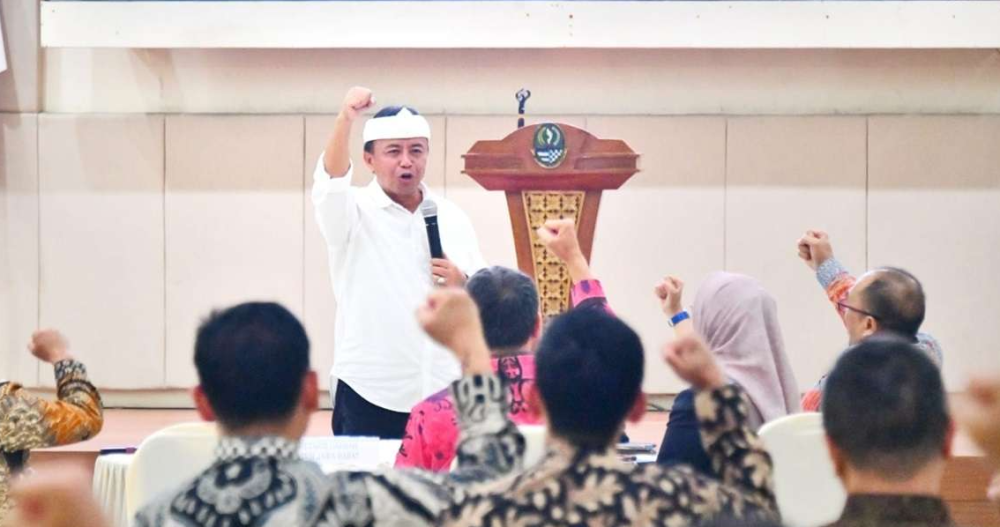 Sekda Herman: Pemimpin Harus Siap 24 Jam Demi Masyarakat