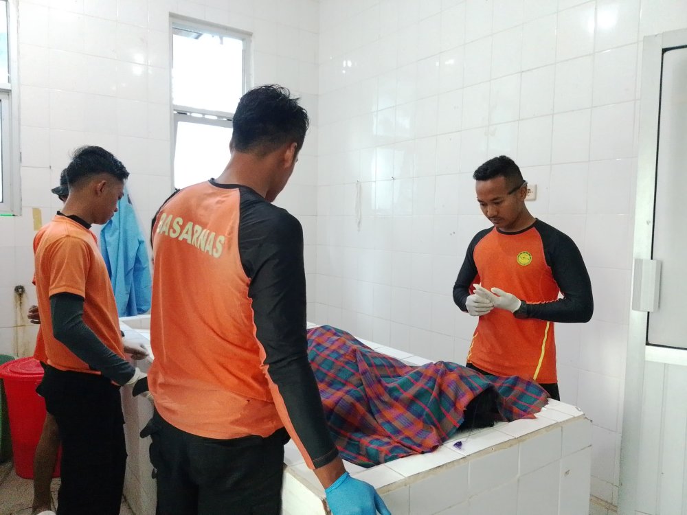 Wisatawan yang Terseret Arus Pantai Karanghawu Sukabumi Ditemukan Meninggal