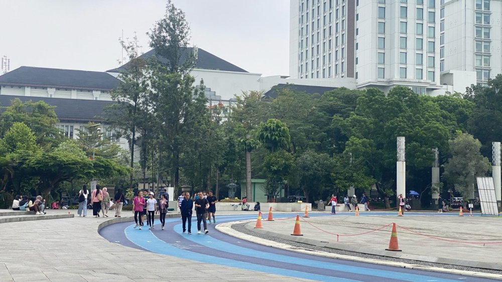 Akhir Pekan di Bandung: Nikmati Olahraga dan Santai di Lapangan Gasibu