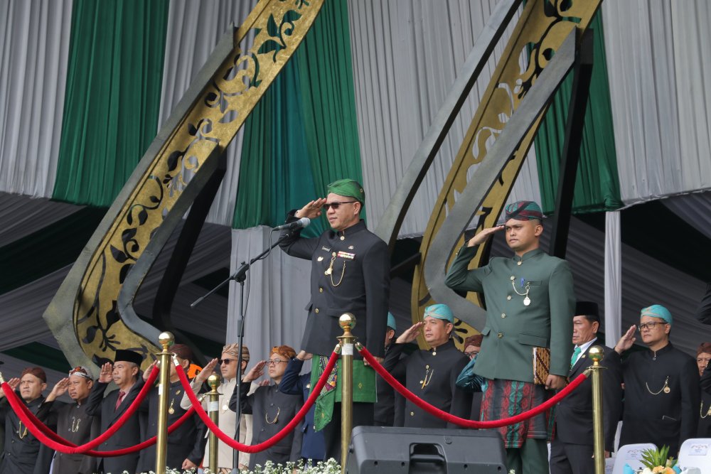 Pakaian Adat Sunda Mewarnai Upacara Peringatan Hari Jadi ke-384 Kabupaten Bandung dan Hari Kartini