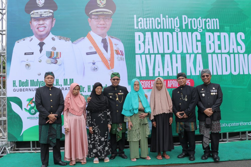 Libatkan Para ASN Pemkab Bandung, Kang DS Canangkan 'Bandung Bedas Nyaah Ka Indung'
