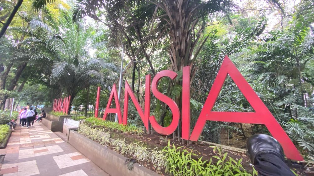 Taman Lansia, Ruang Bahagia untuk Usia Senja dan Favorit Warga Kota Bandung