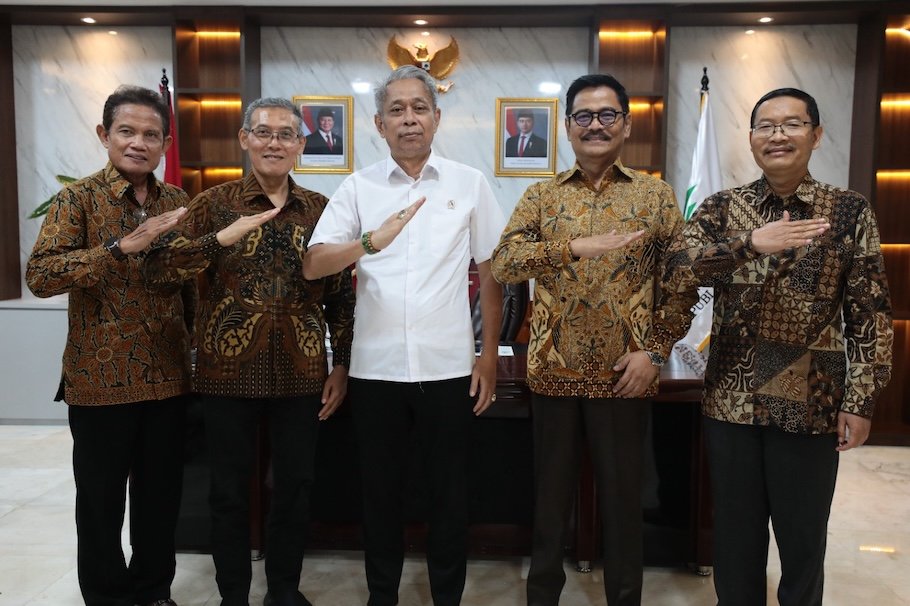 Kemensos Gandeng UNS Integrasikan  Program Sekolah Rakyat di Kampus