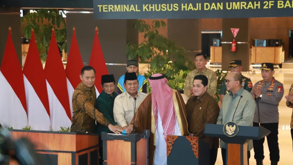 Menag Dampingi Prabowo Resmikan Terminal Khusus Haji dan Umrah di Bandara Soetta
