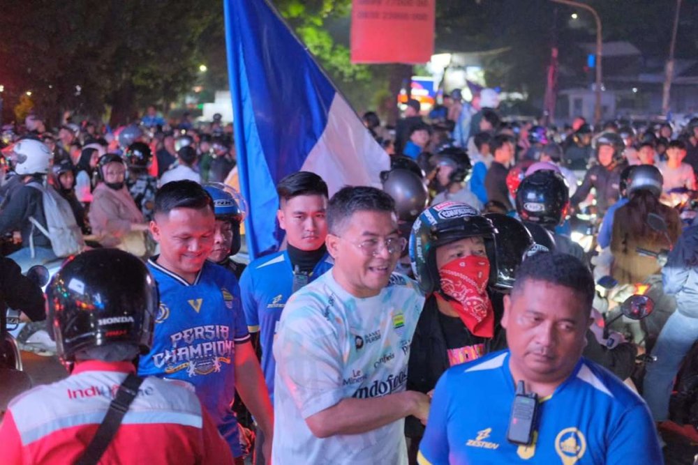 Konvoi Akbar Persib Juara, Erwan Setiawan: Piala Liga akan Dipamerkan dari Rooftop Gedung Sate