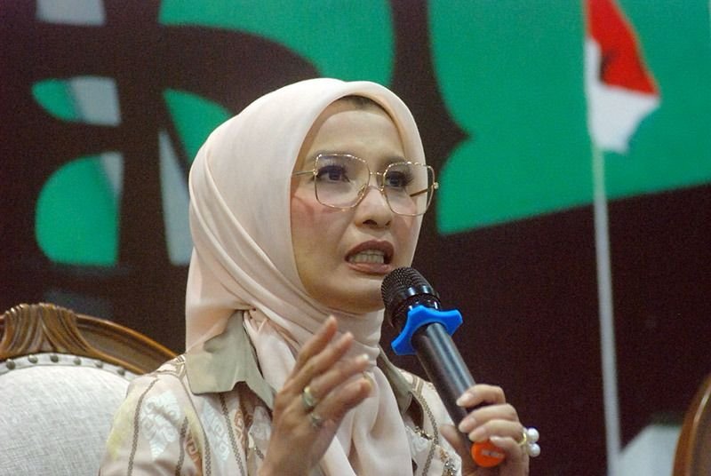 Arzeti Bilbina Soroti Persoalan Ketenagakerjaan di Surabaya: UMK, Alih Daya, dan Pengawasan