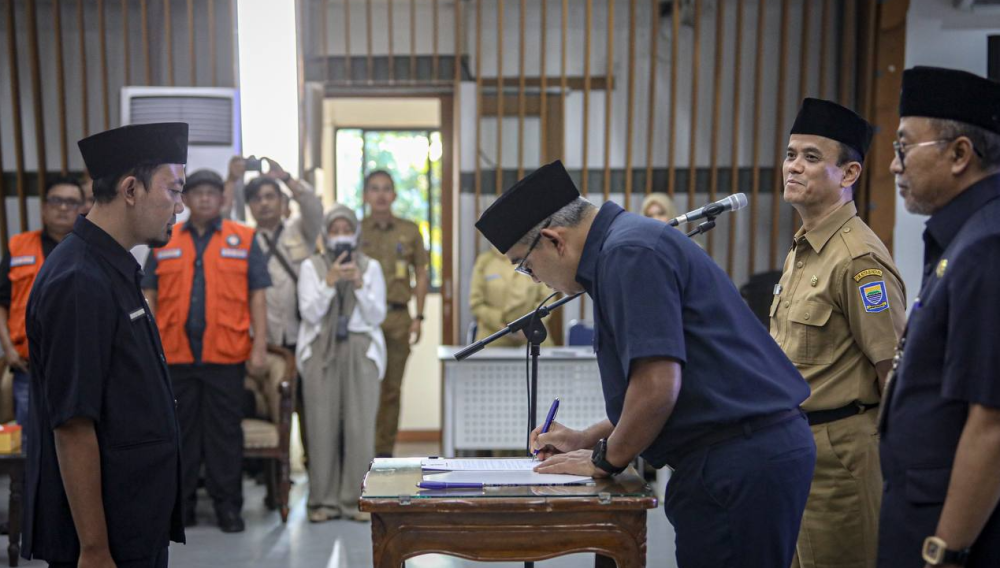 Wali Kota Bandung Lantik 183 Kepala Sekolah, Tegaskan Integritas dan Kepemimpinan Visioner