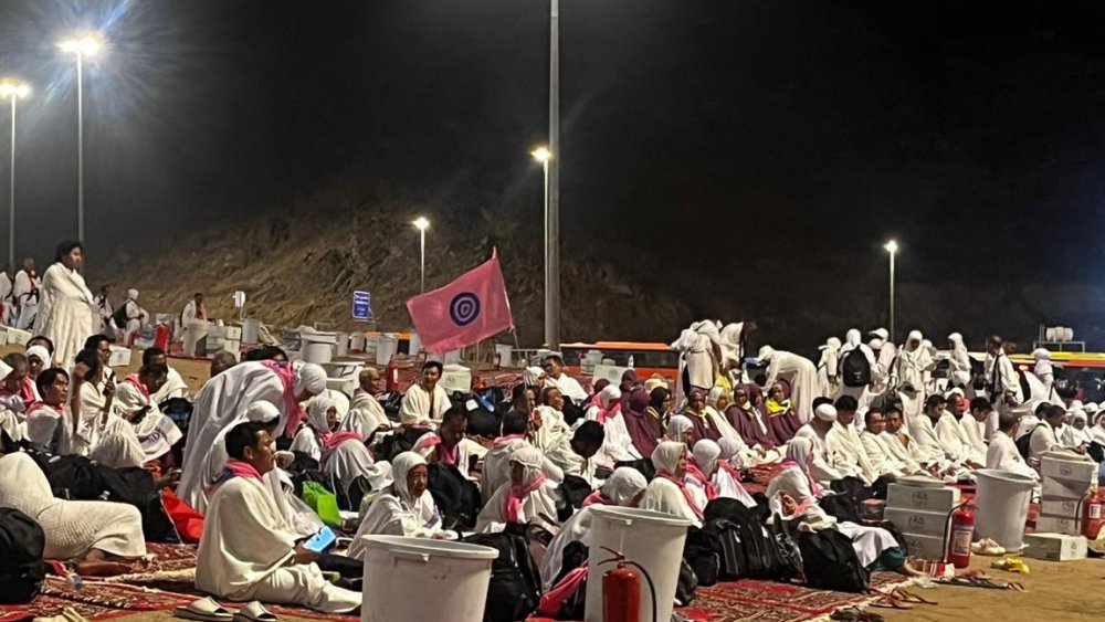 Jemaah Haji Jawa Barat yang akan Berangkat Tahun 2026 (No. Urut 25.001 – 25.300)