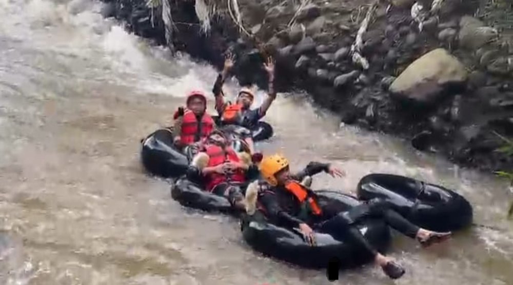 Wahana Baru River Tubing Jelajah Aliran Deras Sungai Citarum di Desa Karyalaksana Kabupaten Bandung
