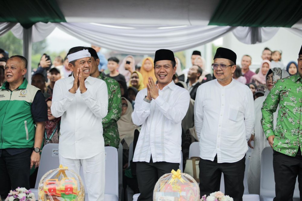 Pawai Ta’aruf MTQH Jabar 2025, Dedi Mulyadi: Jangan Kejar Juara dengan Cara Curang!