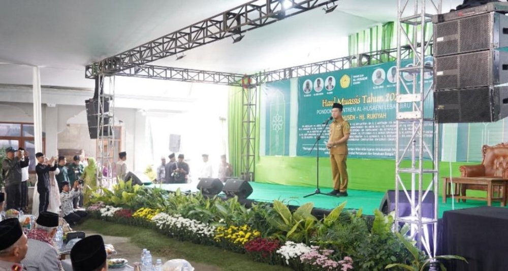 Bupati Bandung Hadiri Haul ke-4 Muassis Ponpes Al-Husaeni, Tegaskan Komitmen Dukung Pendidikan Pesantren