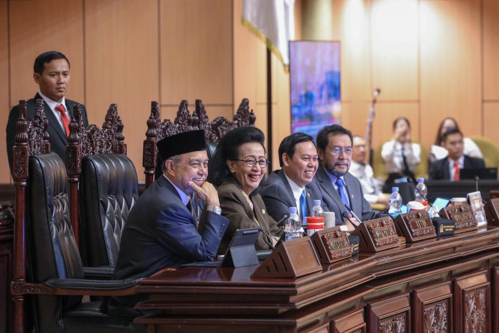 Sidang Paripurna DPD RI: Seruan Perdamaian Dunia dan Tegaskan Aspirasi Daerah