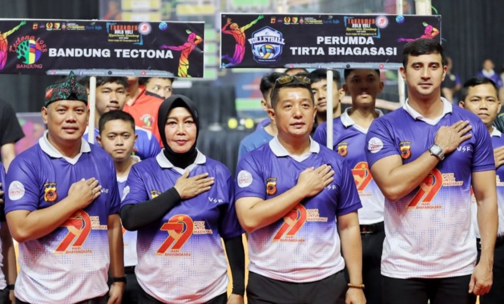 Dalam Rangka Hari Bhayangkara ke-79, Polresta Bandung Gelar Turnamen Voli Kapolresta Cup 2025