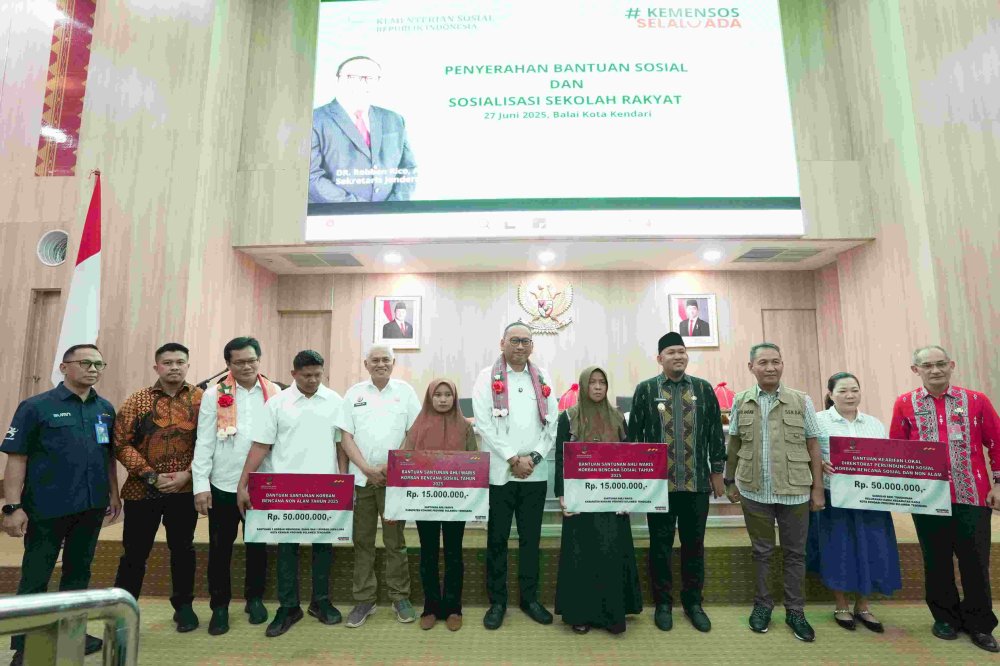 Kemensos Berikan Santunan kepada Ahli Waris Korban Penembakan KKB dan Kebakaran di Kendari