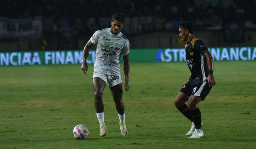 Ramon Tanque Nikmati Debut Bersama Maung Bandung
