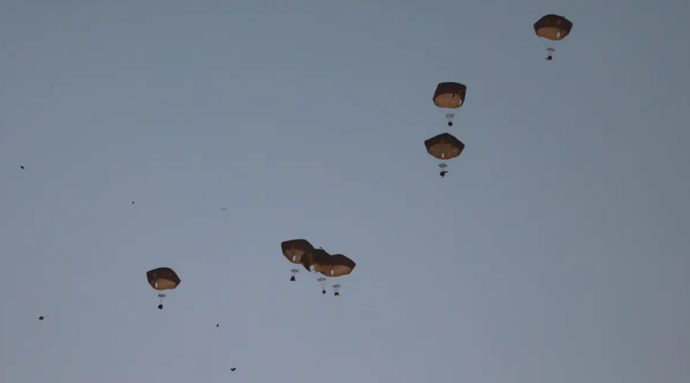 Israel Izinkan Airdrop Bantuan ke Gaza, Di Tengah Kelaparan Massal
