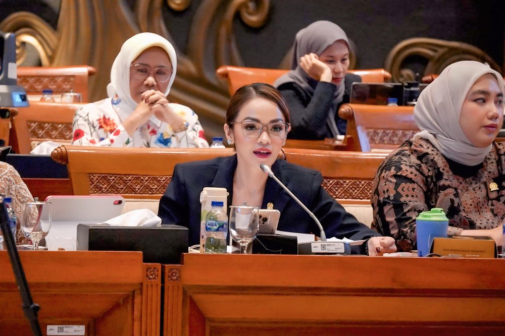 Andina Thresia Narang Sampaikan Bela Sungkawa atas Meninggalnya Diplomat Muda