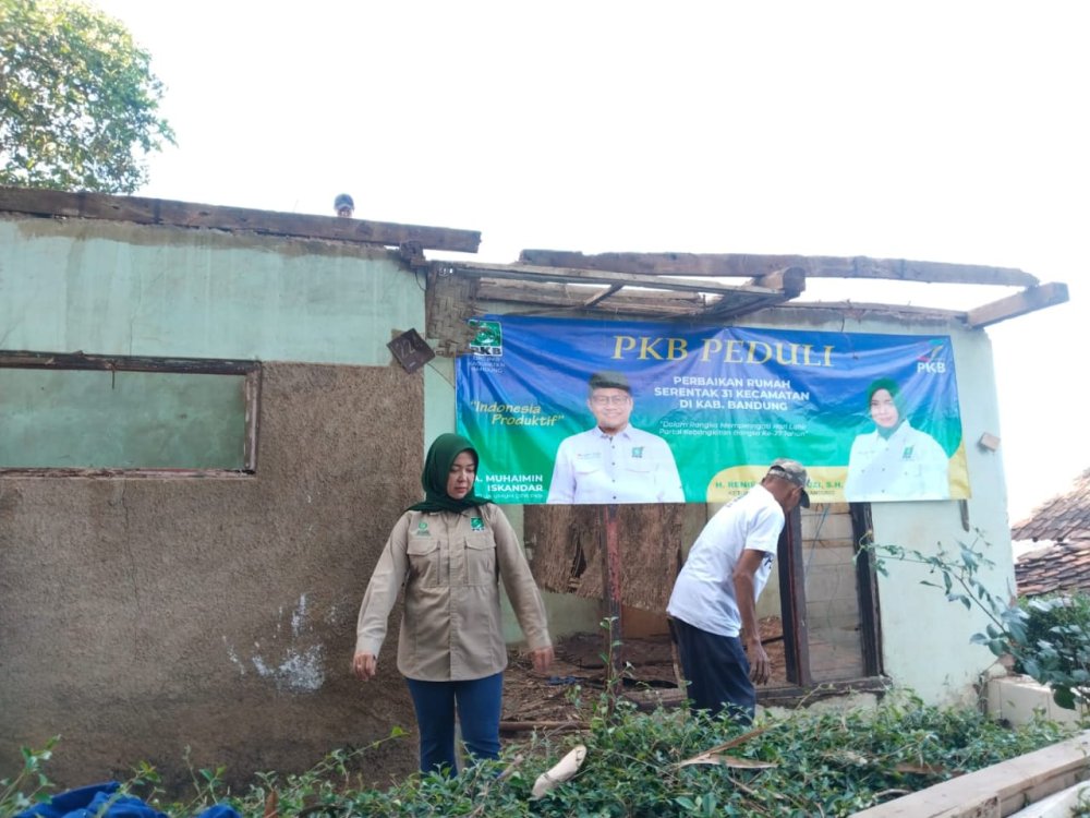 PKB Peduli Bedah Rumah Warga, Renie Rahayu: Semoga Meningkatkan Kualitas Hidup Warga