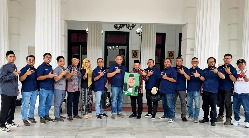 Dosen FIK Tel-U Ikuti Ruwatan Rambut Gimbal di Dieng