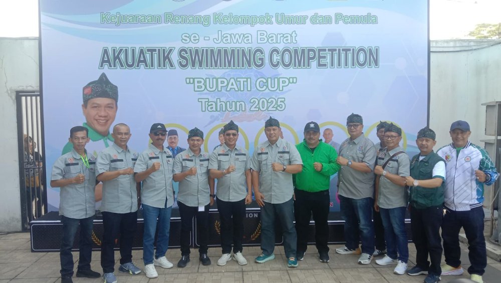 Kang DS Resmikan Kejuaraan Bupati Cup Aquatic Swimming Competition Se-Jawa Barat