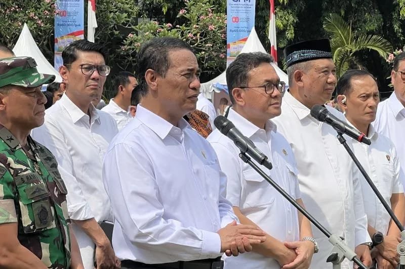 Mentan Klarifikasi Isu MBG sebagai Penyebab Naiknya Harga Telur dan Ayam