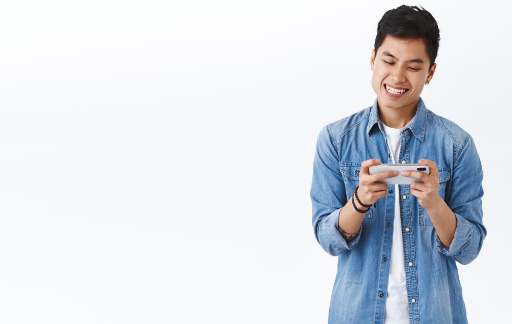 Agar Tak Kecanduan HP, Ini Batas Waktu Main Gadget Ideal