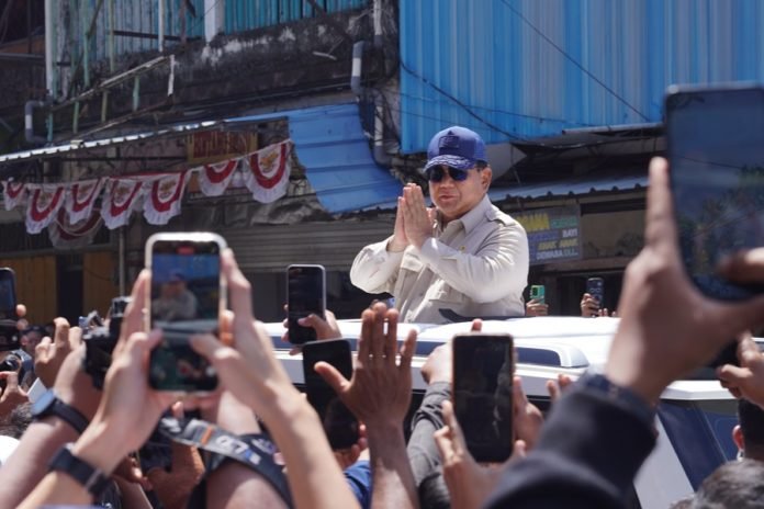 Tinjau Lokasi Banjir di Denpasar, Prabowo Janji Berikan Bantuan