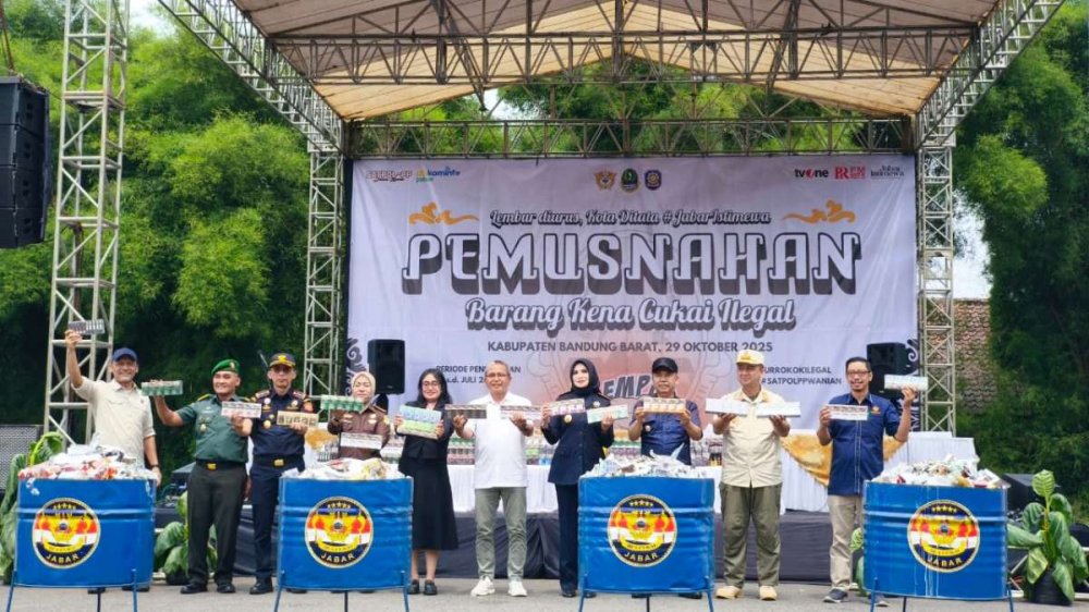 Pemdaprov Jabar dan Bea Cukai Musnahkan Barang Kena Cukai Ilegal Senilai Rp10 Miliar