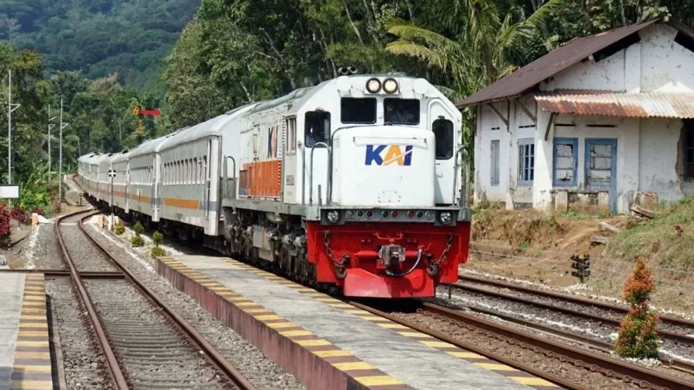 Mulai 9 Mei, KA Argo Bromo Anggrek Berganti Nama Menjadi KA Anggrek