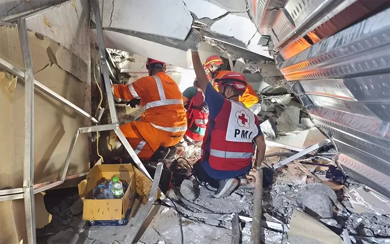 104 Santri Selamat, 54 Meninggal Dunia dalam Tragedi Ambruknya Musala Ponpes Al Khoziny Sidoarjo