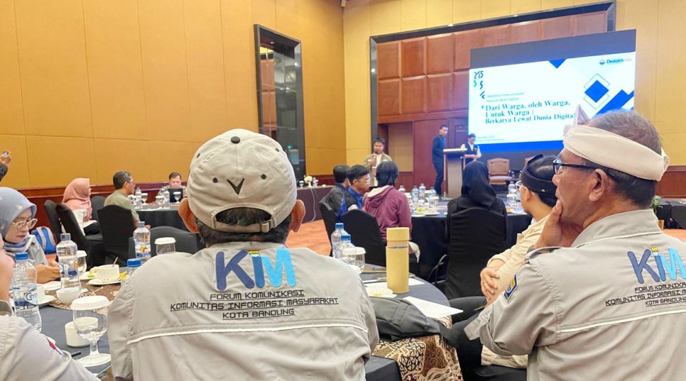 Memaksimalkan Layanan Informasi Publik Melalui Peran KIM dan Relawan TIK