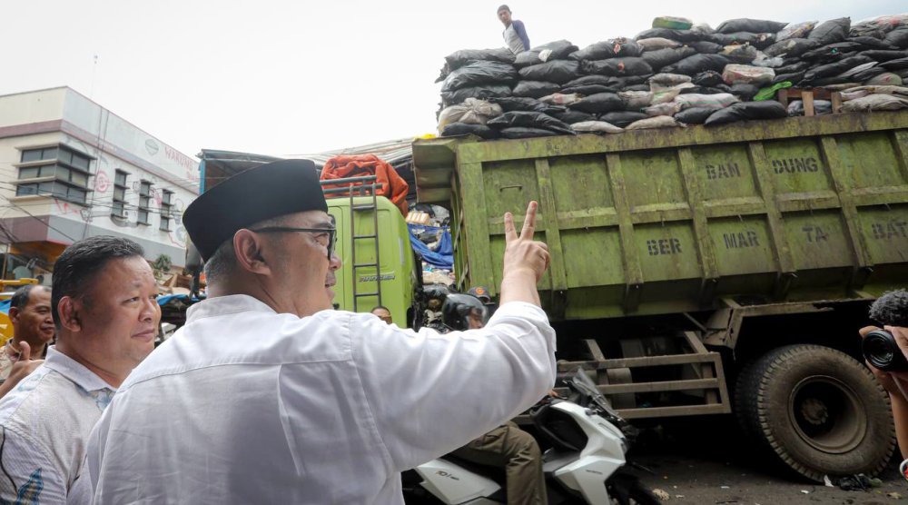 Pemkot Bandung Percepat Penanganan Tumpukan Sampah di TPS Sederhana