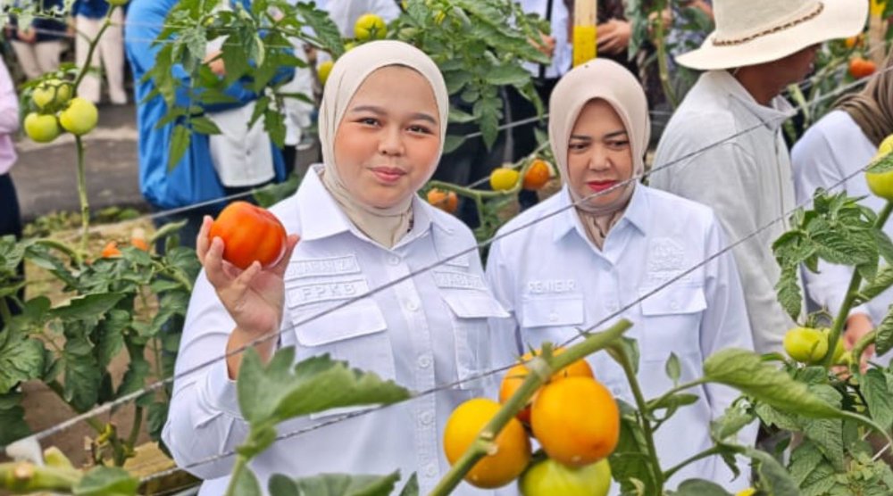 Humaira Dorong Penguatan Ekonomi Santri dan Petani Muda di Kunjungan Menko PM Gus Muhaimin ke Al-Ittifaq