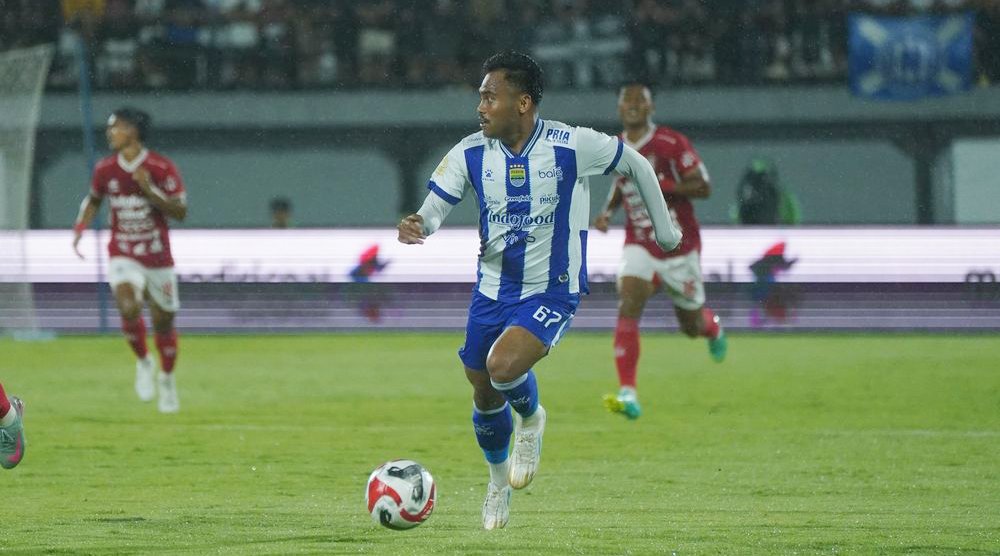 Babak Pertama: PERSIB Dominasi, Bali United Bertahan Mati-matian