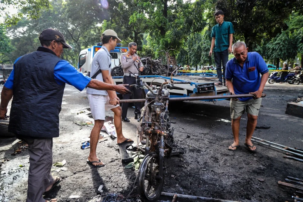 Bentrok Matel Berujung Maut di Kalibata: Penagihan Utang Berakhir Tragedi dan Kerusuhan