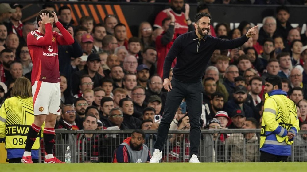 Manchester United Siapkan Pelepasan Mason Mount Demi Ambisi Rekrut Ruben Neves