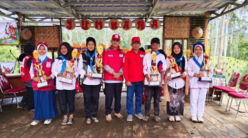 Ratusan Anggota PMR Ikuti Jumpa Bakti Gembira PMI Kabupaten Bandung