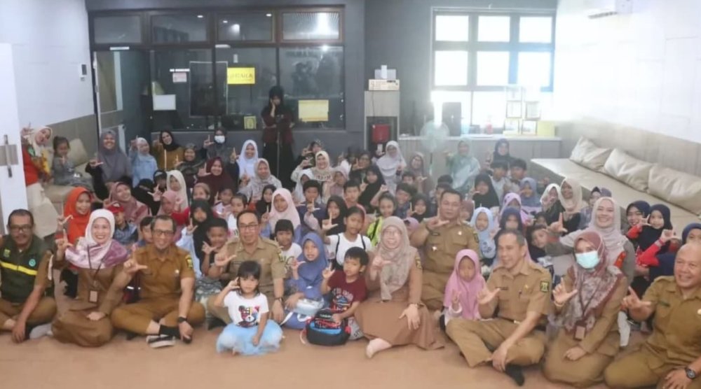 Anak Kecanduan Gadget, Orangtua di Sukabumi Diimbau Arahkan ke Kegiatan Positif