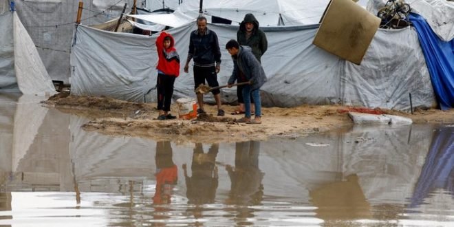 Hujan Musim Dingin Ungkap Rapuhnya Hunian Warga Gaza, Enam Orang Tewas