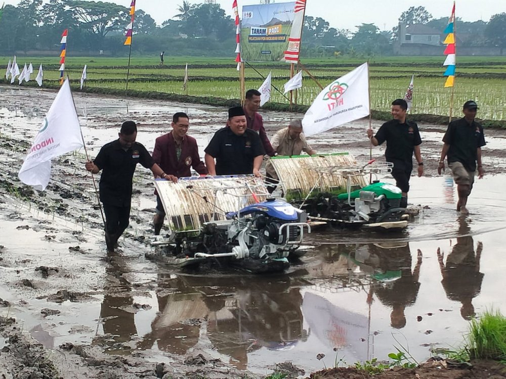 Kedepan, Toni Permana: HKTI dan Pemuda Tani Sepakat Membuat Laboratorium Pertanian