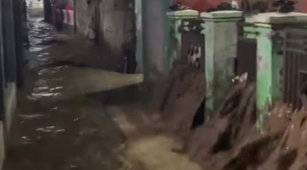Luapan Sungai Cisunggalah, Rendam Permukiman Warga di Majalaya