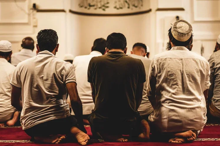 Jadwal Sholat Kabupaten Bandung 18 Mei 2026: Waktu Lengkap & Tips Ibadah