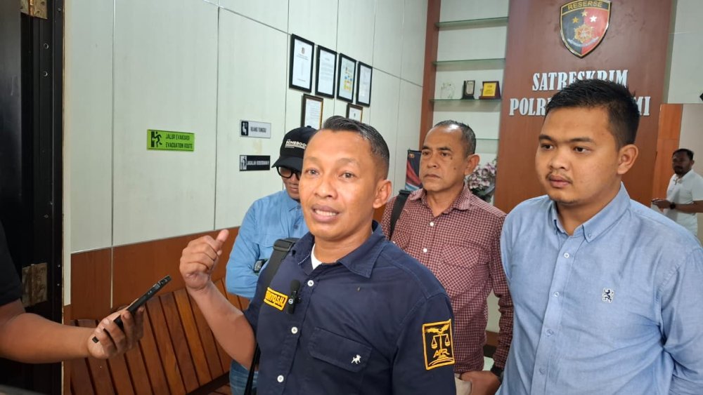 Belasan Calon Jemaah Umrah di Sukabumi Tertipu, Visa Hingga Tiket Editan